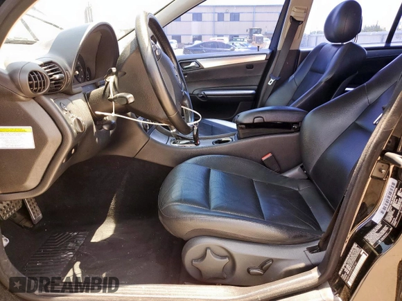2005 Mercedes-Benz C 230 Kompressor с VIN WDBRF40J55F665162, выставлен на аукционе Copart как лот 59007995 с пробегом 169 948 миль миль и Списание • Salvage title. История ставок и продаж доступна на DreamBid. Изображение 7.