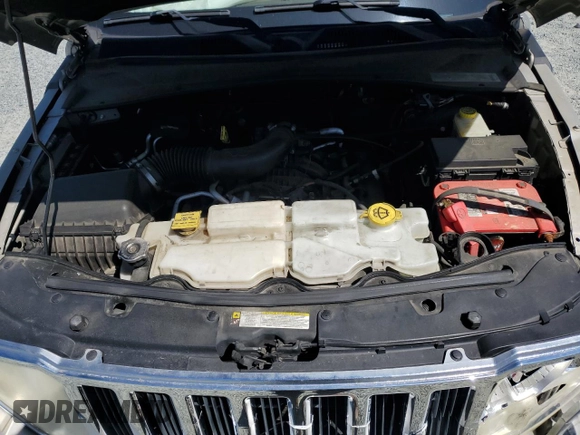 2008 Jeep Liberty Limited with VIN 1J8GN58K18W213432, listed as a Copart auction lot 52492075 with 166,330 mi miles and Salvage Title. Bid and sale history available at DreamBid. Image 12.