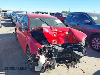 2016 Volkswagen Jetta Sport с VIN 3VWD17AJXGM318744, выставлен на аукционе IAAI как лот 41048705 с пробегом Не указан миль и . История ставок и продаж доступна на DreamBid. Изображение 1.