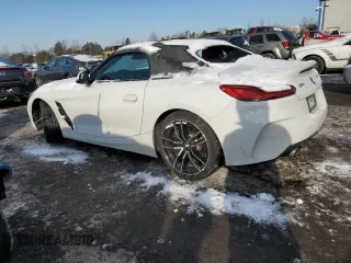 2020 BMW Z4 sDrive30i with VIN WBAHF3C05LWW81673, listed as a Copart auction lot 42257155 with 42,391 mi miles and Salvage Title. Bid and sale history available at carsss.com. Image 2.