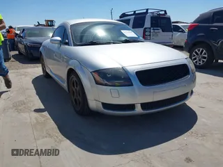 2001 Audi TT with VIN TRUWT28N011008288, listed as a IAAI auction lot 41758230 with 108,521 mi miles. Bid and sale history available at carsss.com. Image 1.