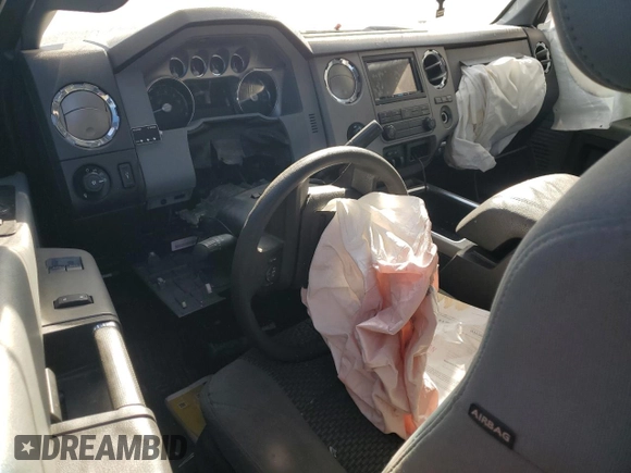 2016 Ford F-250 XLT z VIN 1FT7X2A67GEA70648, wystawiony jako Copart lot #80523844 z przebiegiem Nie podano mil oraz Nie do naprawy • Non repairable. Historia ofert i sprzedaży dostępna na DreamBid. Obrazek 8.