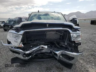 2024 Ram 2500 Big Horn with VIN 3C6UR5DJ2RG323442, listed as a Copart auction lot 53485605 with 4,542 mi miles and Clean Title. Bid and sale history available at carsss.com. Image 5.