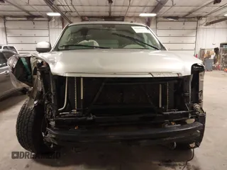 2013 GMC Yukon SLT with VIN 1GKS2CE06DR323343, listed as a IAAI auction lot 41643959 with 246,658 mi miles. Bid and sale history available at carsss.com. Image 13.