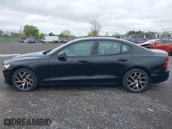 2019 Volvo S60 Momentum with VIN 7JRA22TK5KG018383, listed as a IAAI auction lot 42146289 with 111,227 mi miles. Bid and sale history available at carsss.com. Image 14.