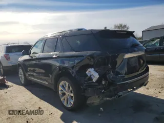 2024 Ford Explorer Platinum with VIN 1FM5K8HC8RGA40565, listed as a Copart auction lot 82205404 with 6,076 mi miles and Salvage Title. Bid and sale history available at carsss.com. Image 2.