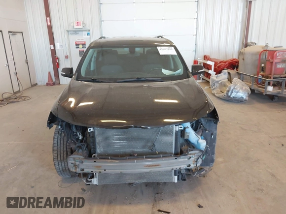 2018 Chevrolet Traverse LT Cloth with VIN 1GNERGKW1JJ260402, listed as a IAAI auction lot 42039202 with 150,831 mi miles. Bid and sale history available at carsss.com. Image 12.