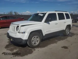 2015 Jeep Patriot Sport z VIN 1C4NJPBAXFD284577, wystawiony jako Copart lot #43501185 z przebiegiem 178 619 mil mil oraz Szkoda całkowita • Salvage title. Historia ofert i sprzedaży dostępna na DreamBid. Obrazek 1.