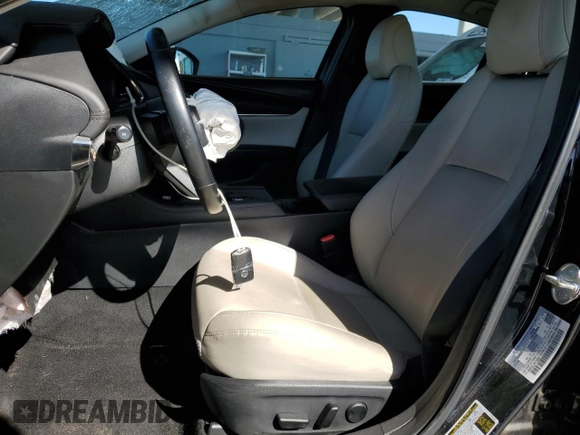 2019 Mazda 3 Preferred z VIN 3MZBPADL2KM108664, wystawiony jako Copart lot #49787025 z przebiegiem 81 044 mil mil oraz Nie do naprawy • Non repairable. Historia ofert i sprzedaży dostępna na DreamBid. Obrazek 7.