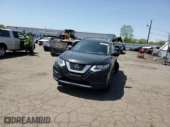 2018 Nissan Rogue SV z VIN JN8AT2MV3JW350156, wystawiony jako Copart lot #54839845 z przebiegiem 64 870 mil mil oraz Szkoda całkowita • Salvage title. Historia ofert i sprzedaży dostępna na DreamBid. Obrazek 13.