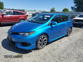 2016 Scion iM z VIN JTNKARJE8GJ520032, wystawiony jako Copart lot #59347175 z przebiegiem 95 776 mil mil oraz Tytuł czysty. Historia ofert i sprzedaży dostępna na DreamBid. Obrazek 1.