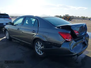2006 Toyota Avalon XL with VIN 4T1BK36B86U140565, listed as a IAAI auction lot 41297851 with 186,025 mi miles. Bid and sale history available at carsss.com. Image 3.