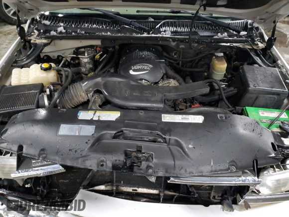 2001 Chevrolet Suburban LS with VIN 1GNFK16T71J274858, listed as a Copart auction lot 41432605 with 215,844 mi miles and Salvage Title. Bid and sale history available at carsss.com. Image 12.