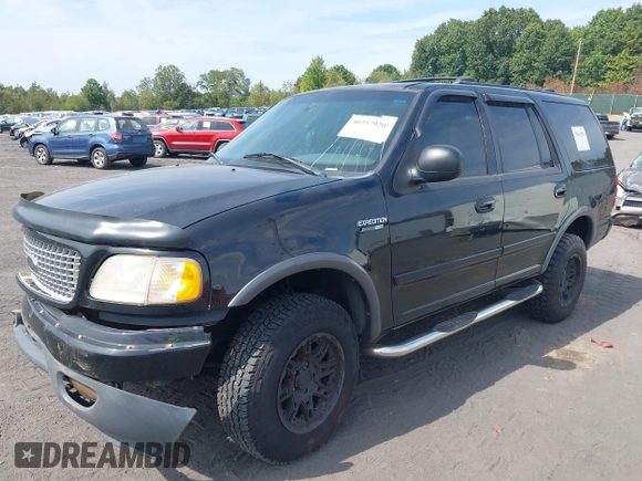 2000 Ford Expedition XLT with VIN 1FMRU166XYLB76413, listed as a IAAI auction lot 40357920 with 154,597 mi miles and . Bid and sale history available at DreamBid. Image 2.