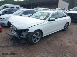 2018 Mercedes-Benz E-Class E 300 with VIN WDDZF4KB4JA472277, listed as a IAAI auction lot 41580097 with 41,473 mi miles. Bid and sale history available at carsss.com. Image 2.