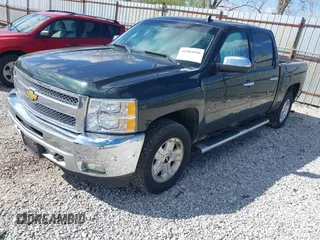 2013 Chevrolet Silverado 1500 LT with VIN 3GCPKSE77DG256115, listed as a IAAI auction lot 41984990 with 270,324 mi miles. Bid and sale history available at carsss.com. Image 17.
