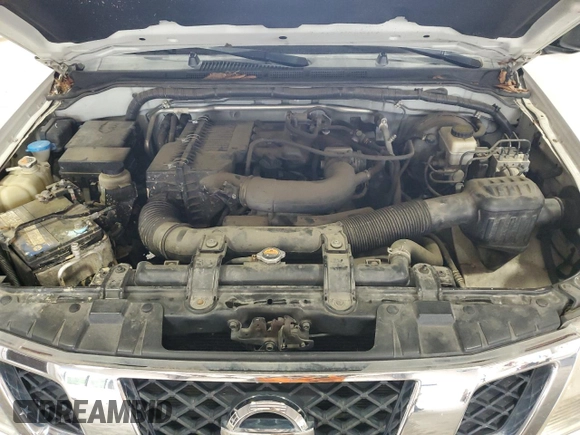 2016 Nissan Frontier S z VIN 1N6BD0CT4GN765872, wystawiony jako Copart lot #56210615 z przebiegiem 153 778 mil mil oraz Czysty tytuł • Clean title. Historia ofert i sprzedaży dostępna na DreamBid. Obrazek 11.