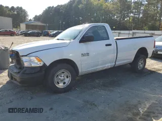 2018 Ram 1500 Tradesman z VIN 3C6JR7DG7JG186490, wystawiony jako Copart lot #74712524 z przebiegiem 58 120 mil mil oraz Szkoda całkowita • Salvage title. Historia ofert i sprzedaży dostępna na DreamBid. Obrazek 1.