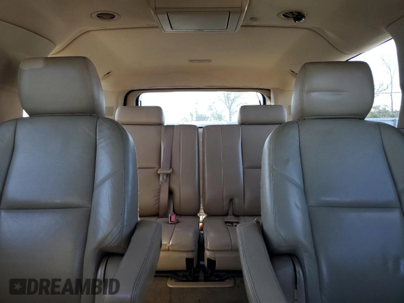2011 Cadillac Escalade ESV Premium z VIN 1GYS3JEF8BR164804, wystawiony jako Copart lot #42613915 z przebiegiem 181 548 mil mil oraz Czysty tytuł • Clean title. Historia ofert i sprzedaży dostępna na DreamBid. Obrazek 10.