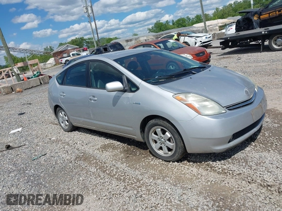 2008 Toyota Prius with VIN JTDKB20UX83434955, listed as a IAAI auction lot 42193526 with 198,791 mi miles. Bid and sale history available at carsss.com. Image 1.