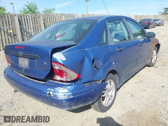 2002 Ford Focus SE with VIN 1FAFP34302W129809, listed as a IAAI auction lot 42083220 with 217,739 mi miles and . Bid and sale history available at carsss.com. Image 4.