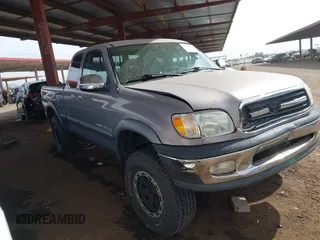 2000 Toyota Tundra SR5 with VIN 5TBRN3415YS049029, listed as a IAAI auction lot 41731441 with 202,100 mi miles and . Bid and sale history available at DreamBid. Image 1.
