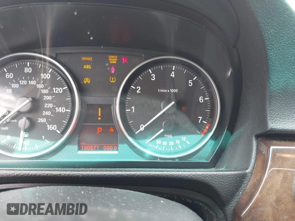 2009 BMW 3 Series 328i with VIN WBAPH77539NM46299, listed as a IAAI auction lot 41832233 with 190,671 mi miles and . Bid and sale history available at DreamBid. Image 7.