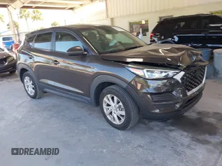 2020 Hyundai Tucson SE z VIN KM8J23A42LU154056, wystawiony jako IAAI lot #42589946 z przebiegiem 77 910 mil mil oraz . Historia ofert i sprzedaży dostępna na DreamBid. Obrazek 1.