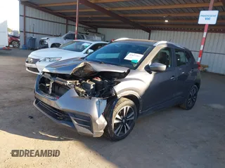 2019 Nissan Kicks S with VIN 3N1CP5CU0KL565247, listed as a IAAI auction lot 41627267 with 92,049 mi miles. Bid and sale history available at carsss.com. Image 18.