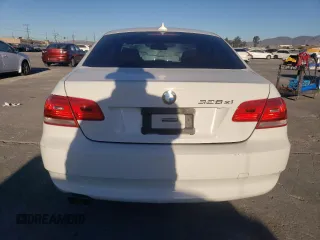 2008 BMW 3 Series 328xi z VIN WBAWC335X8PD09083, wystawiony jako Copart lot #85683234 z przebiegiem 152 670 mil mil oraz Szkoda całkowita • Salvage title. Historia ofert i sprzedaży dostępna na DreamBid. Obrazek 6.