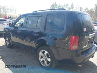 2009 Honda Pilot EX-L with VIN 5FNYF48579B007700, listed as a IAAI auction lot 42084458 with 208,104 mi miles. Bid and sale history available at carsss.com. Image 3.