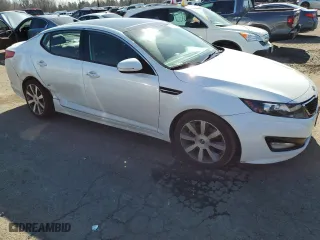 2012 Kia Optima SX with VIN 5XXGR4A67CG053537, listed as a Copart auction lot 48075465 with 172,729 mi miles and Salvage Title. Bid and sale history available at carsss.com. Image 4.