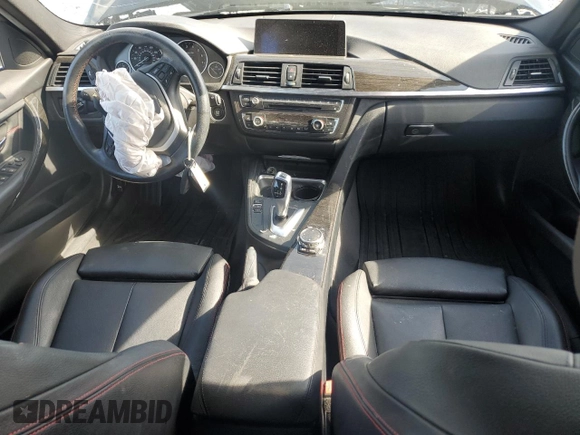 2015 BMW 3 Series 328i xDrive z VIN WBA3B3C58FF546354, wystawiony jako Copart lot #58496385 z przebiegiem 123 092 mil mil oraz Szkoda całkowita • Salvage title. Historia ofert i sprzedaży dostępna na DreamBid. Obrazek 8.