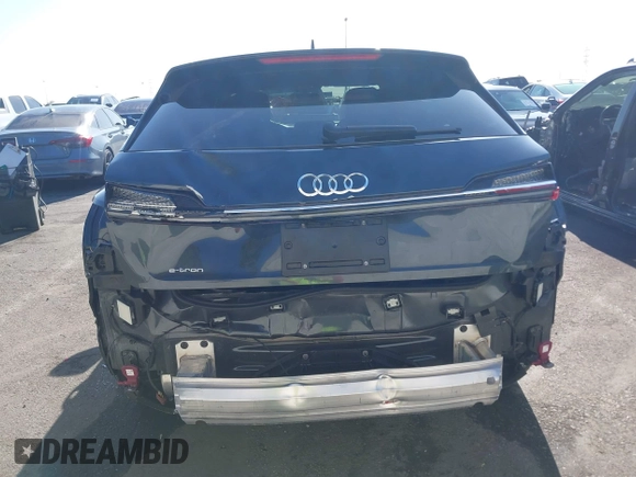 2019 Audi e-tron Prestige with VIN WA1VAAGE2KB021539, listed as a IAAI auction lot 42007353 with 14,238 mi miles and . Bid and sale history available at DreamBid. Image 6.