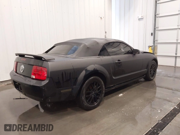 2006 Ford Mustang Standard with VIN 1ZVHT84N365266135, listed as a IAAI auction lot 41751256 with 135,621 mi miles and . Bid and sale history available at carsss.com. Image 4.