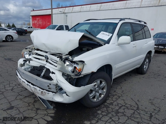 2006 Toyota Highlander w/3rd Row with VIN JTEEP21A560149531, listed as a IAAI auction lot 41812138 with 178,140 mi miles. Bid and sale history available at carsss.com. Image 2.