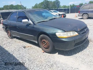 1998 Honda Accord LX z VIN 1HGCG5644WA166624, wystawiony jako IAAI lot #42320241 z przebiegiem 245 163 mil mil oraz . Historia ofert i sprzedaży dostępna na DreamBid. Obrazek 1.