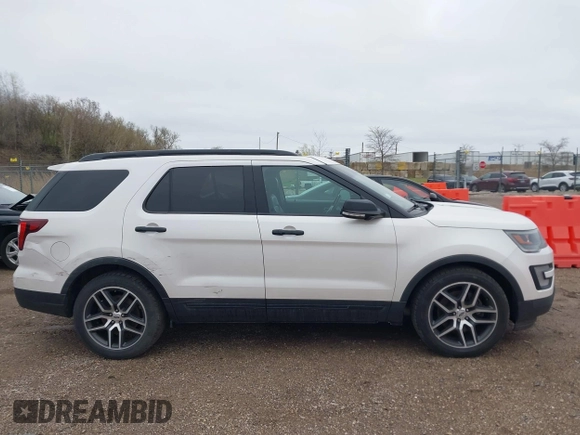 2017 Ford Explorer Sport with VIN 1FM5K8GT0HGC58953, listed as a IAAI auction lot 42079041 with 264,639 mi miles and . Bid and sale history available at carsss.com. Image 13.