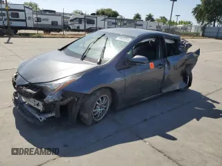 2016 Toyota Prius Four z VIN JTDKARFU7G3019321, wystawiony jako Copart lot #59423315 z przebiegiem Nie podano mil oraz Szkoda całkowita • Salvage title. Historia ofert i sprzedaży dostępna na DreamBid. Obrazek 1.