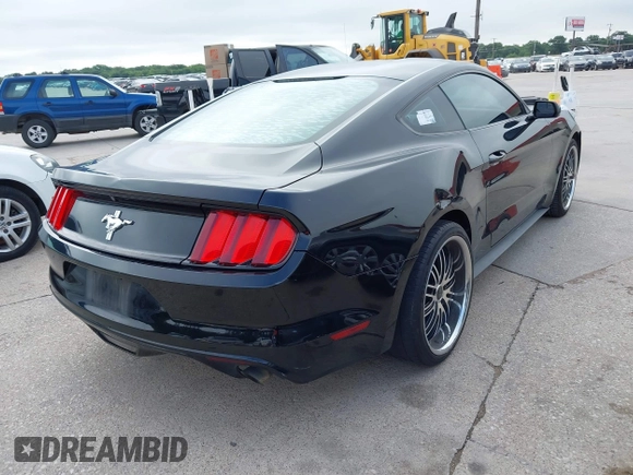 2016 Ford Mustang V6 z VIN 1FA6P8AM3G5256187, wystawiony jako IAAI lot #42415645 z przebiegiem 141 235 mil mil oraz . Historia ofert i sprzedaży dostępna na DreamBid. Obrazek 4.