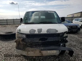 2006 Chevrolet Express Passenger with VIN 1GAHG35U761194114, listed as a Copart auction lot 55985195 with 110,432 mi miles and Salvage title. Bid and sale history available at DreamBid. Image 5.
