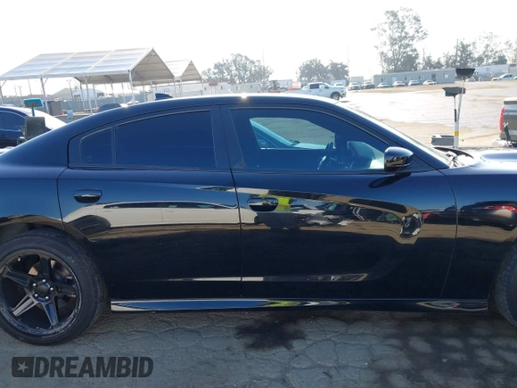 2020 Dodge Charger R/T z VIN 2C3CDXCT4LH131260, wystawiony jako IAAI lot #42185512 z przebiegiem 65 197 mil mil oraz . Historia ofert i sprzedaży dostępna na DreamBid. Obrazek 13.