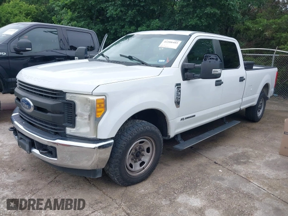 2017 Ford F-350 XL z VIN 1FT7W3AT4HED72446, wystawiony jako IAAI lot #42208485 z przebiegiem 186 778 mil mil oraz . Historia ofert i sprzedaży dostępna na DreamBid. Obrazek 17.