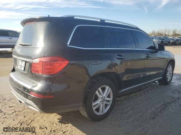 2013 Mercedes-Benz GL-Class GL 450 with VIN 4JGDF7CE5DA263791, listed as a Copart auction lot 88604785 with 223,487 mi miles and Clean Title. Bid and sale history available at carsss.com. Image 3.