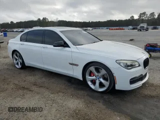 2015 BMW 7 Series 750Li with VIN WBAYE8C56FD780949, listed as a Copart auction lot 85638034 with 95,259 mi miles and Clean Title. Bid and sale history available at carsss.com. Image 4.