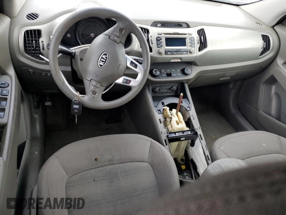 2012 Kia Sportage LX с VIN KNDPB3A26C7315830, выставлен на аукционе Copart как лот 46731895 с пробегом Не указан миль и Списание • Salvage title. История ставок и продаж доступна на DreamBid. Изображение 8.