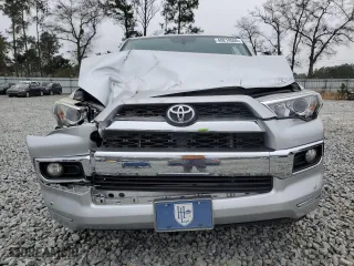 2014 Toyota 4Runner SR5 with VIN JTEZU5JR2E5076962, listed as a Copart auction lot 49210555 with 221,041 mi miles and Salvage Title. Bid and sale history available at carsss.com. Image 5.