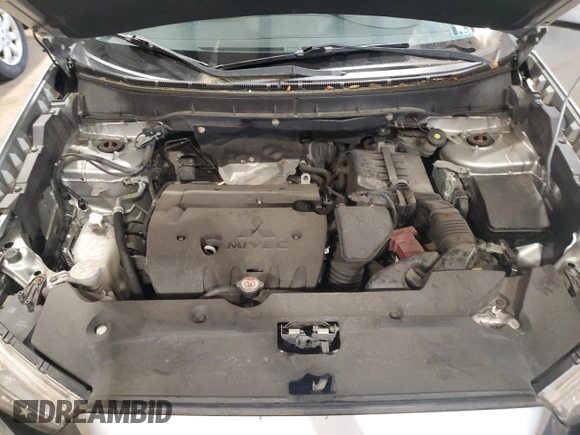 2018 Mitsubishi Outlander SE z VIN JA4AR3AW7JU001634, wystawiony jako Copart lot #60111115 z przebiegiem 44 679 mil mil oraz Szkoda całkowita • Salvage title. Historia ofert i sprzedaży dostępna na DreamBid. Obrazek 11.