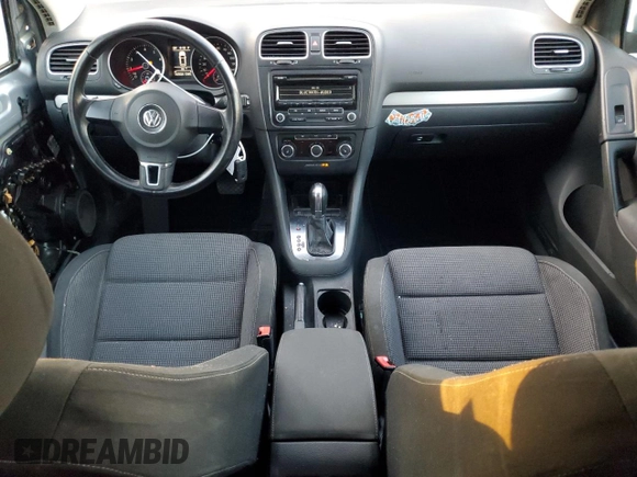 2013 Volkswagen Golf w/Conv & Sunroof с VIN WVWBB7AJ8DW030918, выставлен на аукционе Copart как лот 83351604 с пробегом 147 554 миль миль и Списание • Salvage title. История ставок и продаж доступна на DreamBid. Изображение 8.