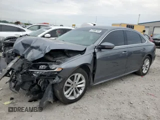 2020 Volkswagen Passat SE with VIN 1VWSA7A35LC014256, listed as a Copart auction lot 57496745 with 113,531 mi miles and Salvage title. Bid and sale history available at DreamBid. Image 1.